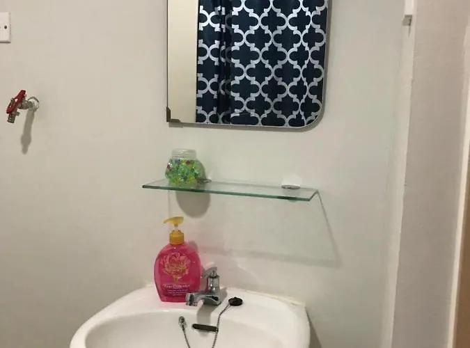 T&jj Trees Staycation 2 Bedrooms Apartamento Manila